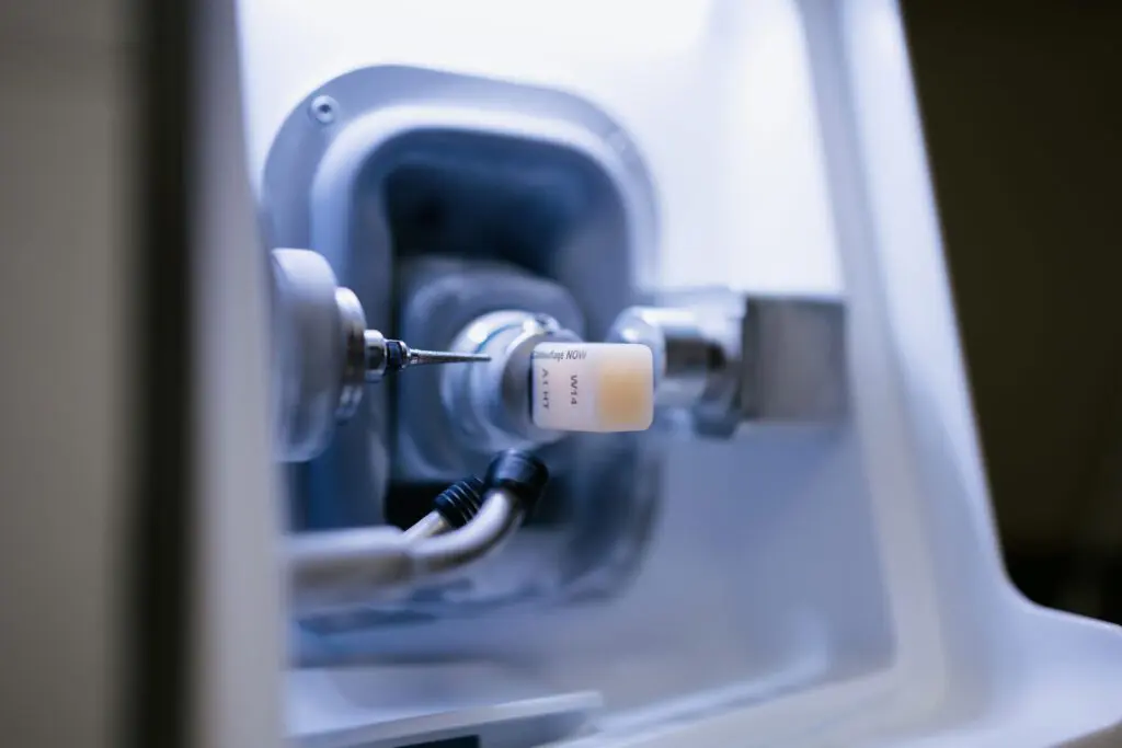 a close up of a machine