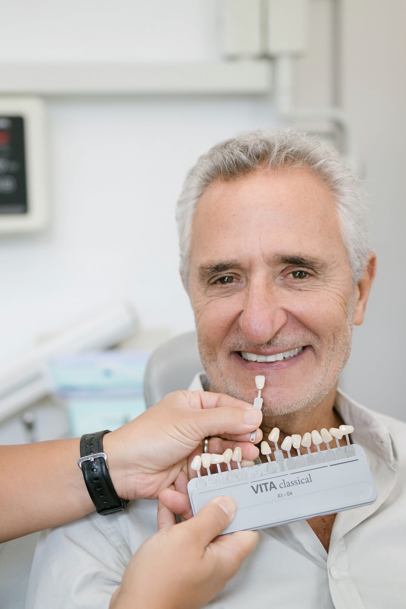 Porcelain Veneers in NYC – Murray Hill